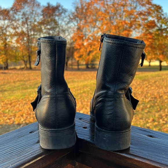 Clarks Booties Women’s Size 7 - Picture 3 of 14